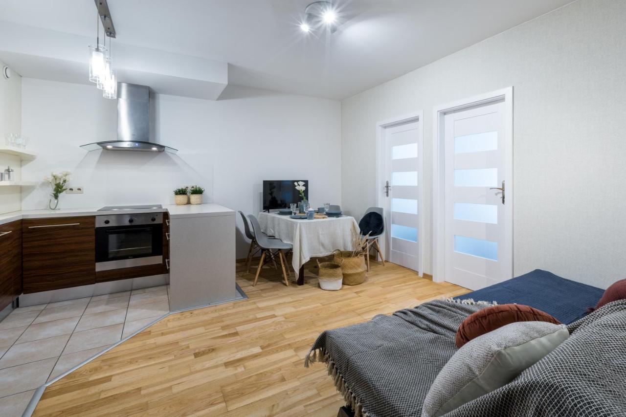 Friendhouse Apartments Angel City Krakow Luaran gambar